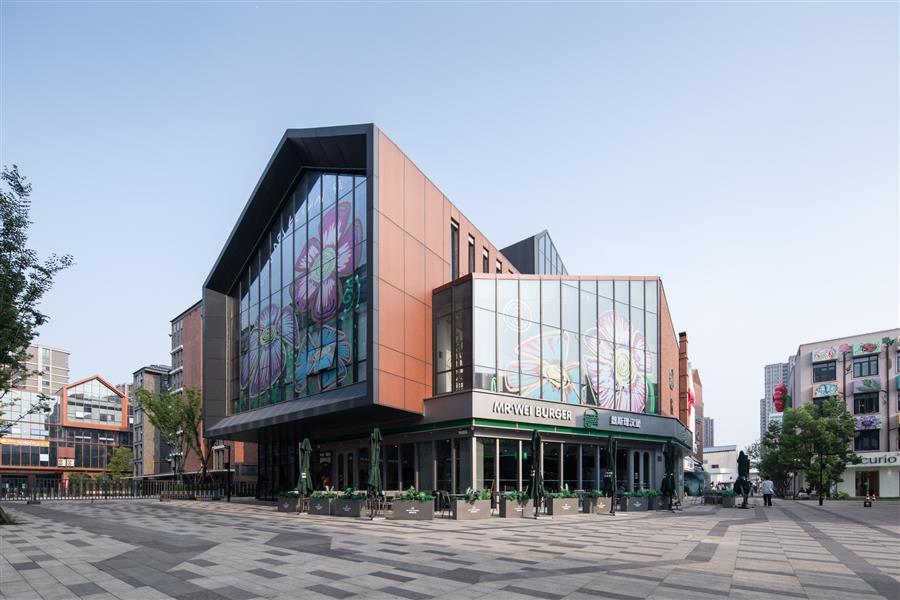 从工业废墟到创意地标：合肥合柴1972文创园改造项目---柏涛设计