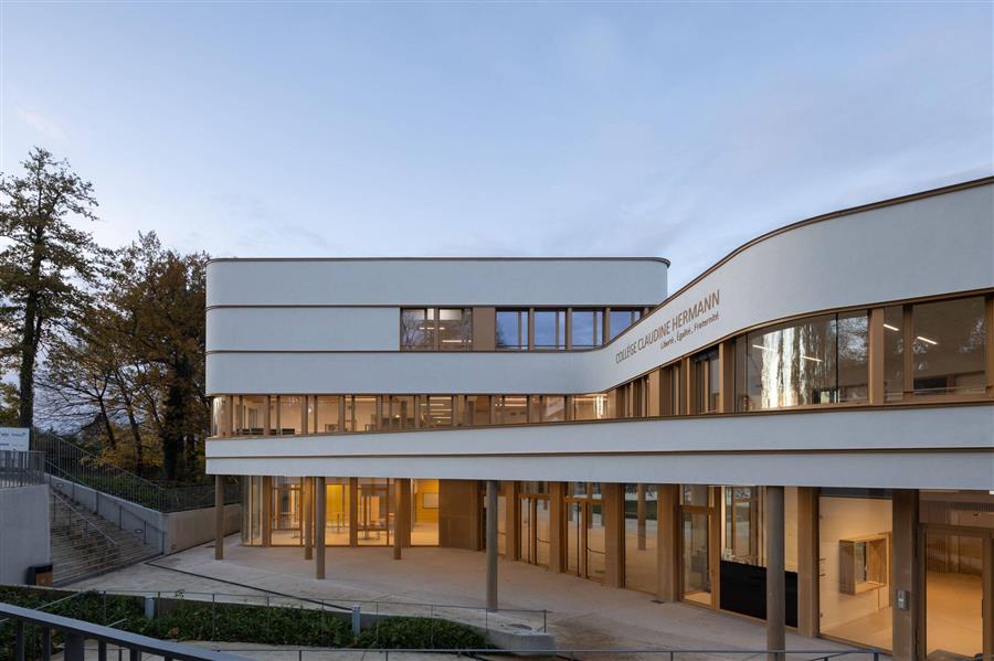 克劳丁赫尔曼中学---Ameller Dubois